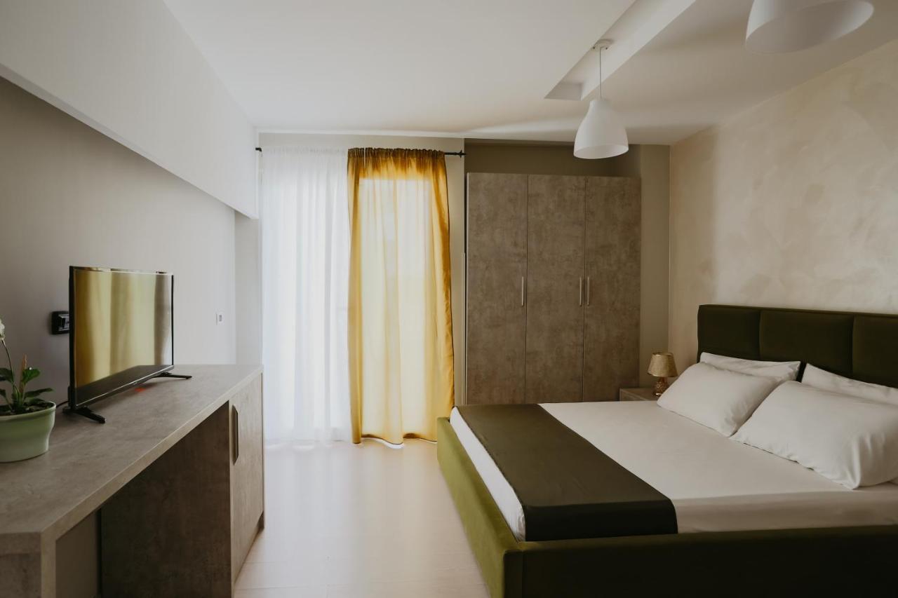 Hotel Miki Durres Exterior photo